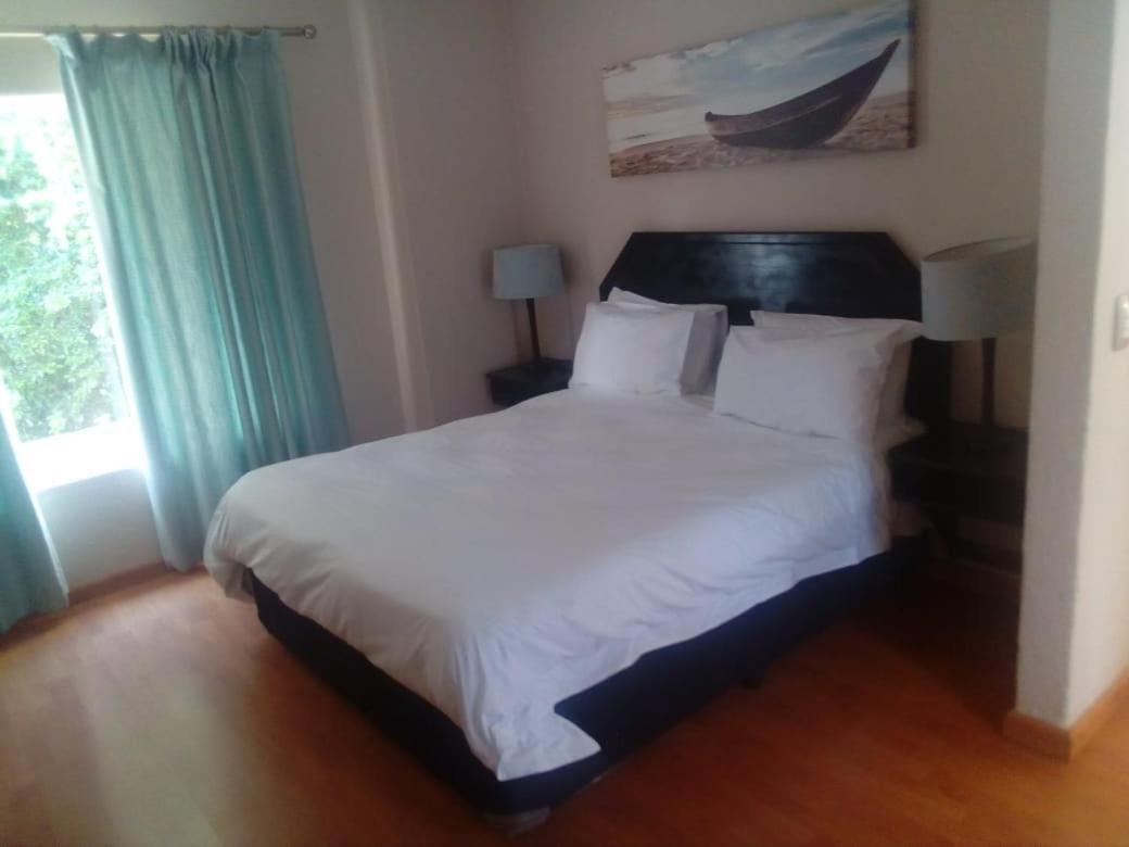 Daisy St -One Bedroom Apartment جوهانسبورغ المظهر الخارجي الصورة