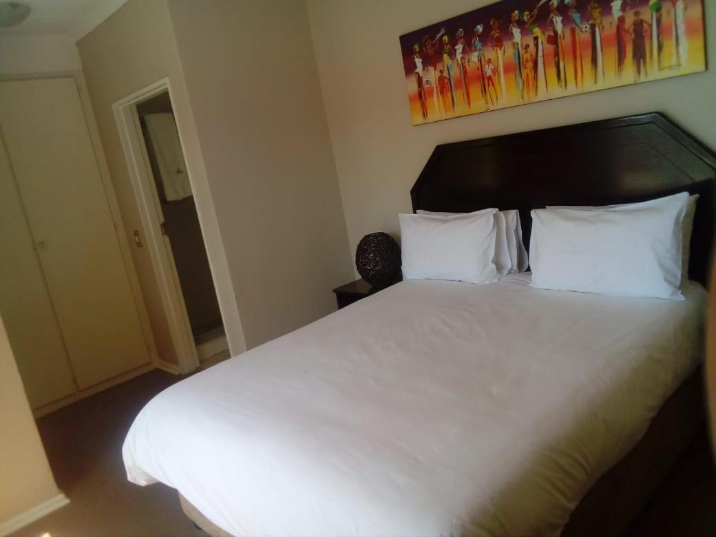 Daisy St -One Bedroom Apartment جوهانسبورغ المظهر الخارجي الصورة